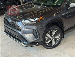 تۆیۆتا ڕاڤ 4